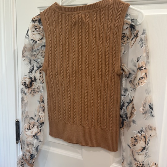 Anthropologie Maeve faux two piece sweater vest/sheer sleeve top - Picture 5 of 6